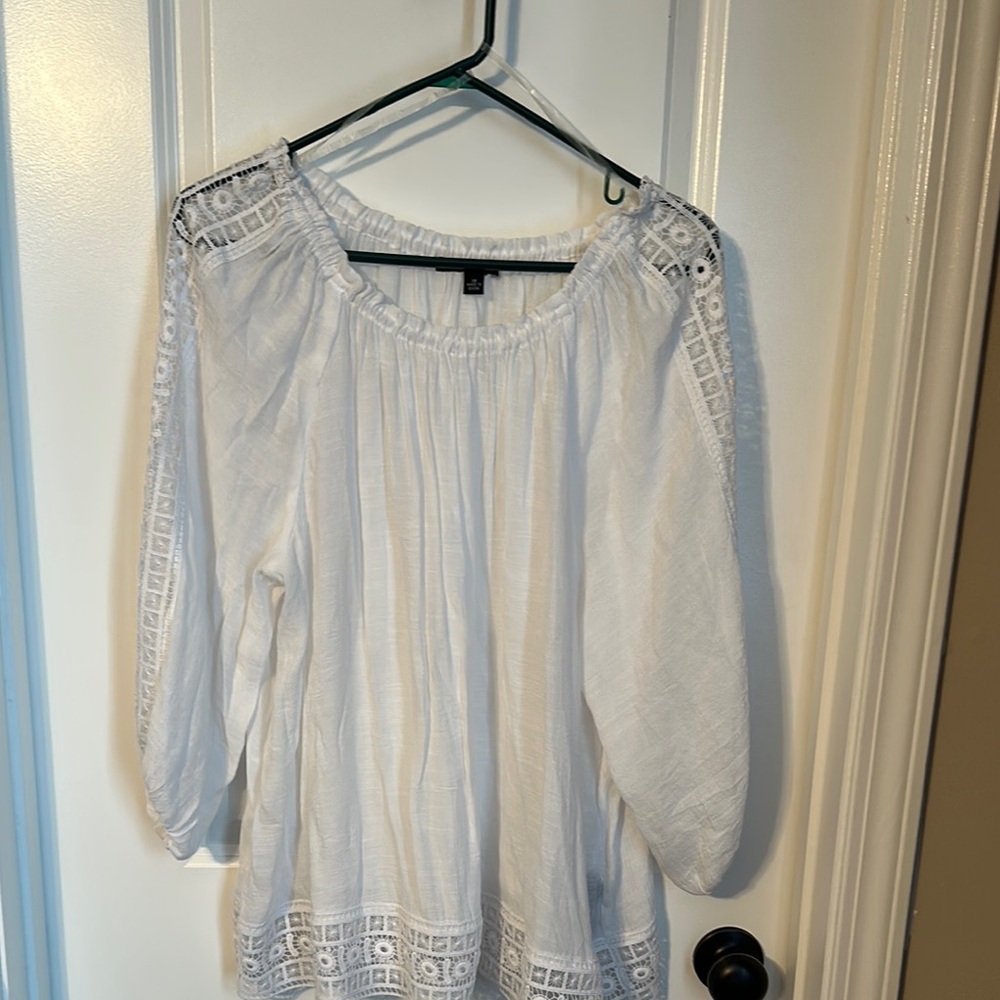 Zac & Rachel White Pleated 3/4 Sleeve Blouse